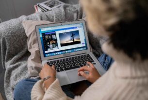 Guia Completo: Como Criar um Fundo para Cartaz Evangélico no Canva